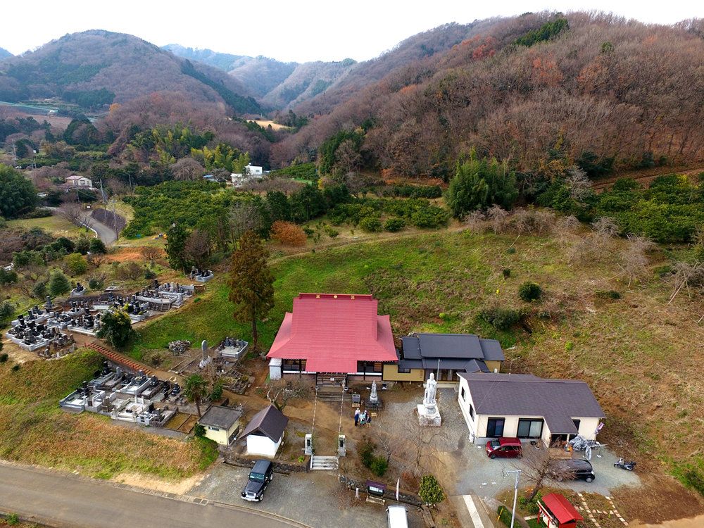 伊勢原法泉寺の航空撮影